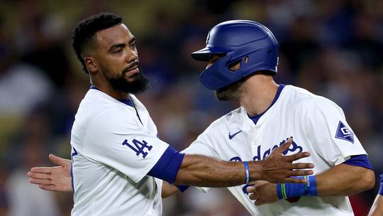Cleveland Guardians v Los Angeles Dodgers